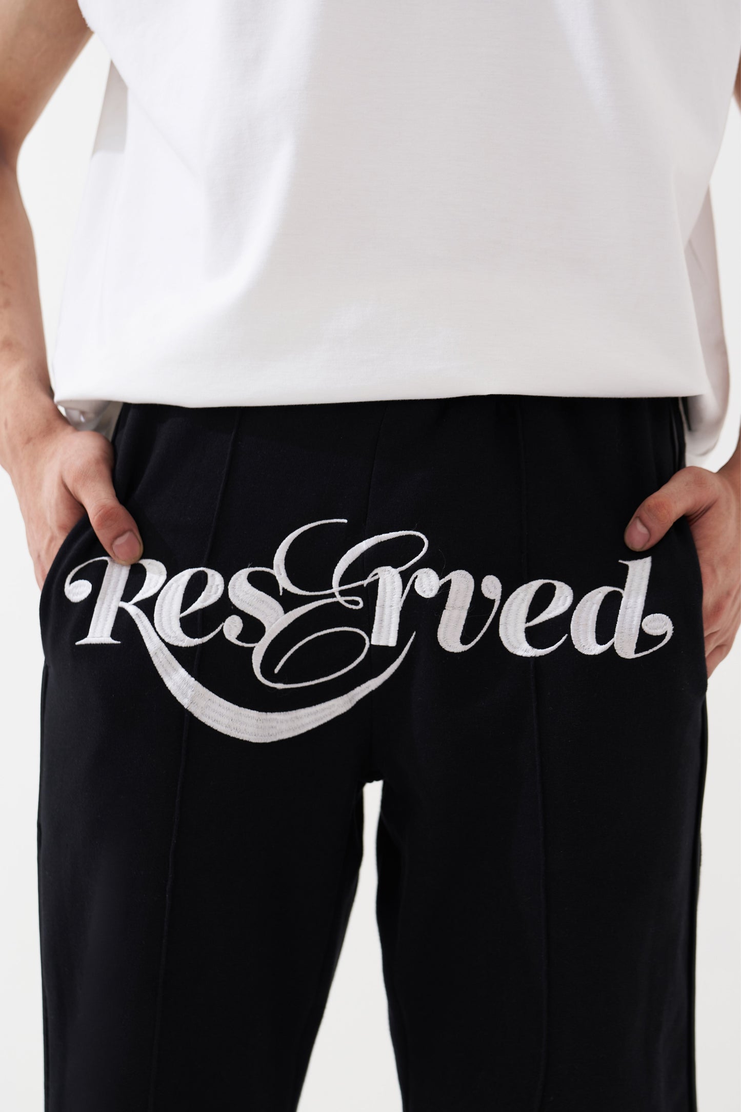 RESERVED JOGGER