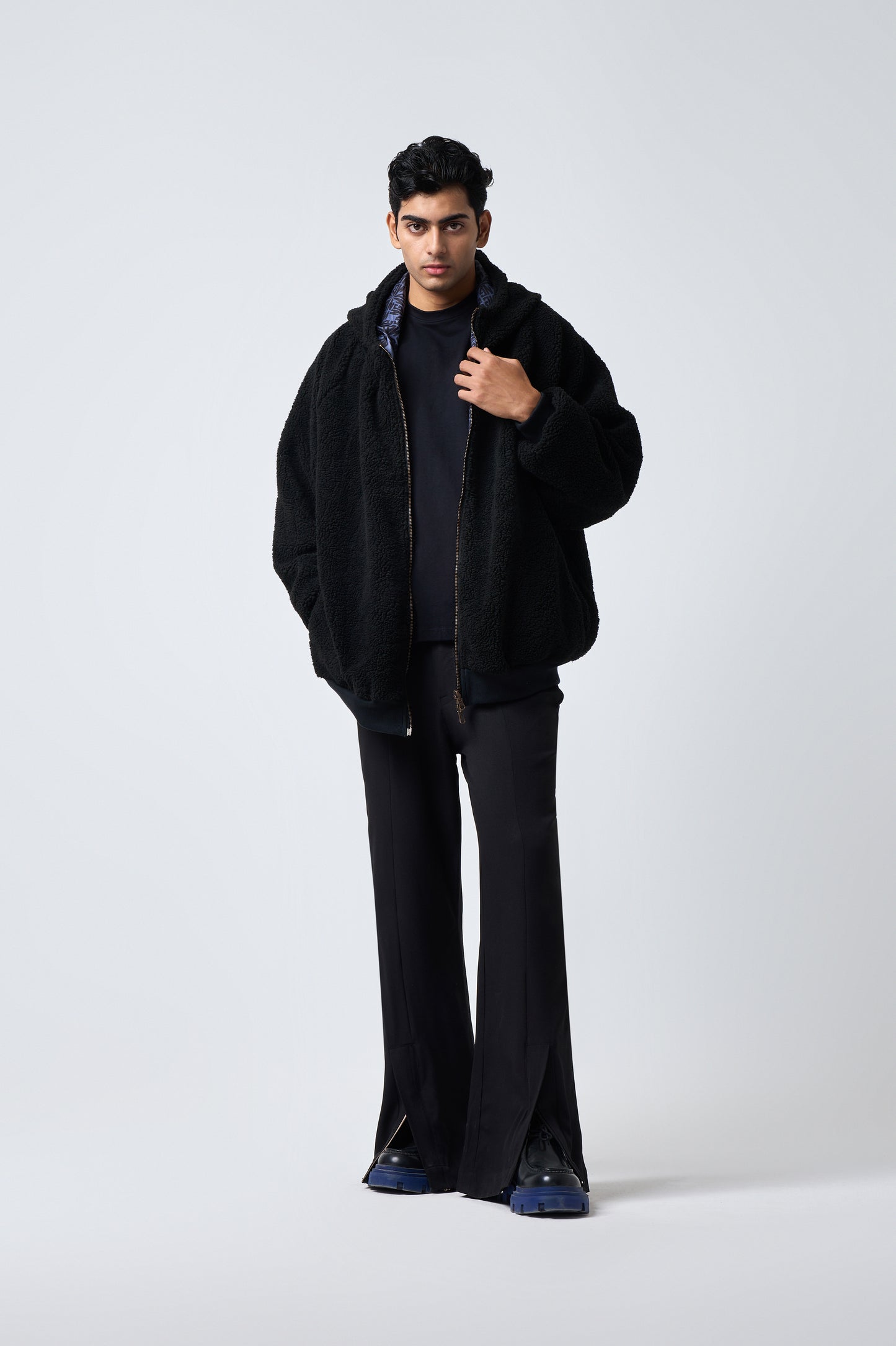 NG REVERSIBLE SHERPA JACKET (BLACK)