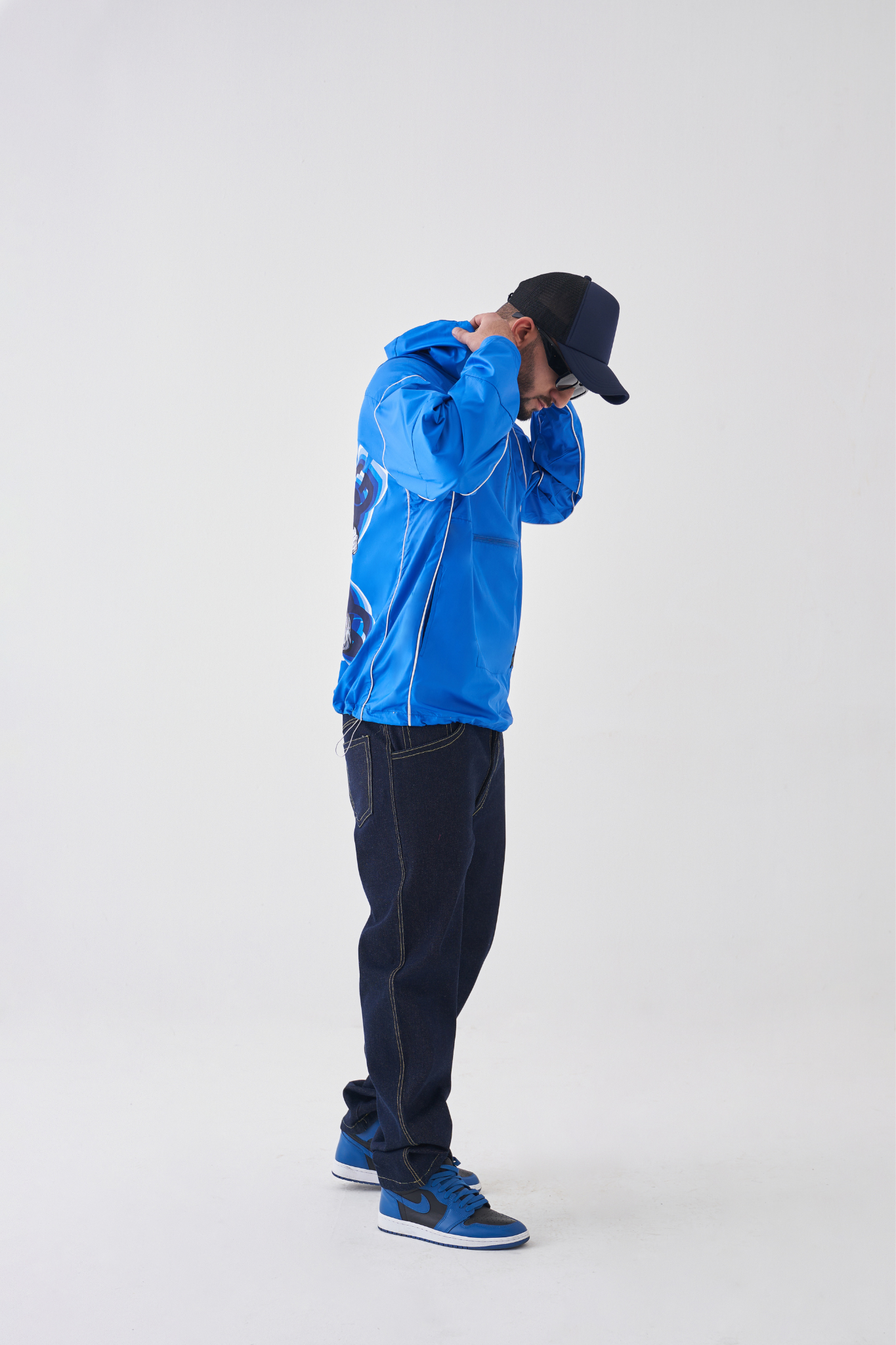 LUCID TRIP WINDBREAKER